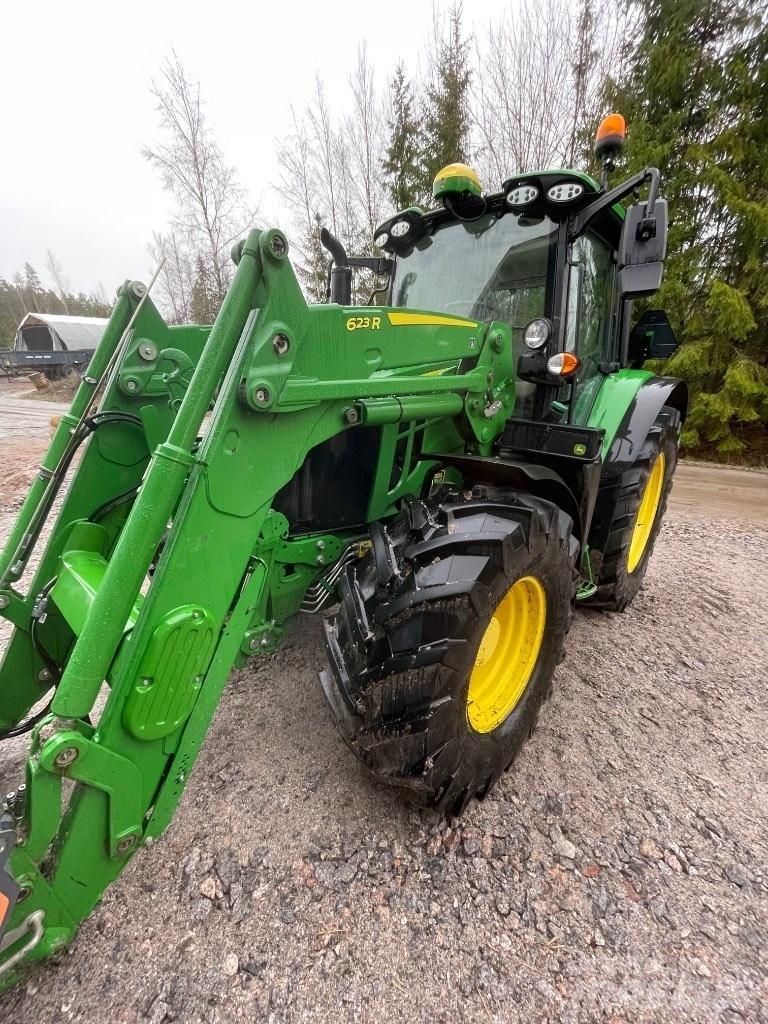 John Deere 6120 M Traktorji