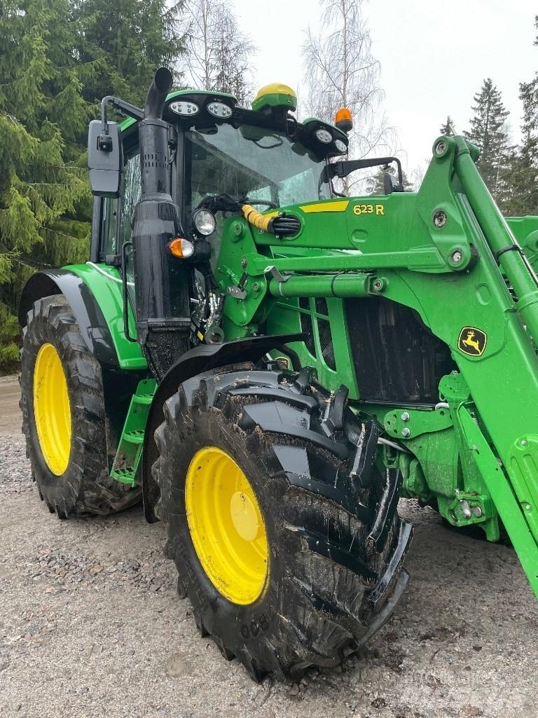 John Deere 6120 M Traktorji