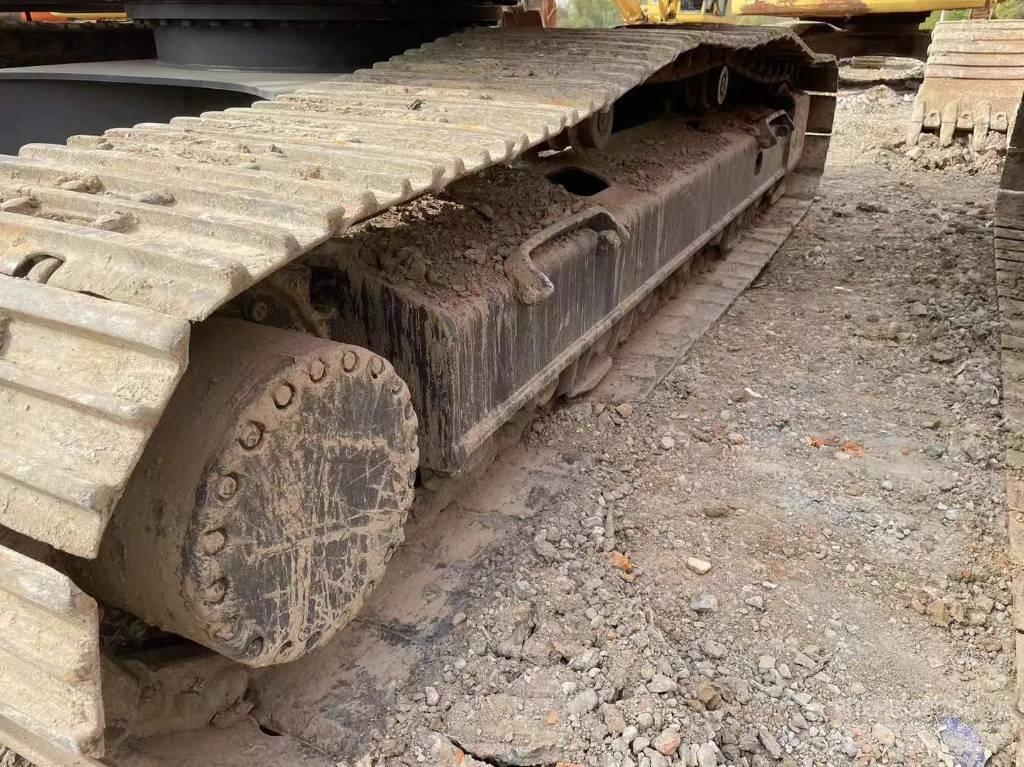 Volvo EC250 Bagri goseničarji