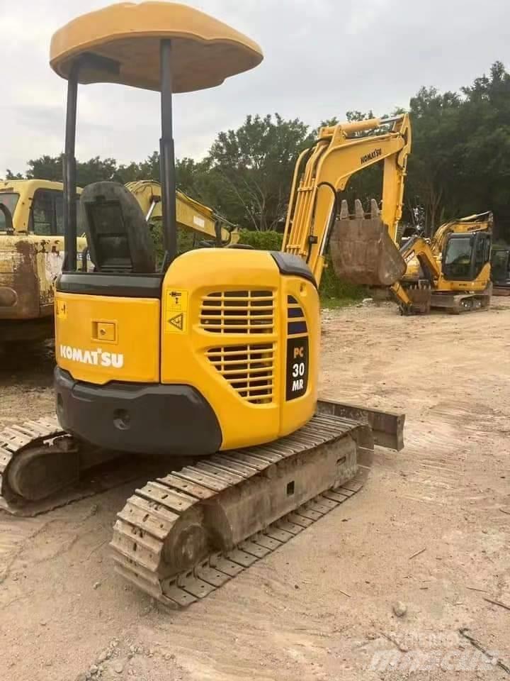 Komatsu PC 30 Bagri goseničarji