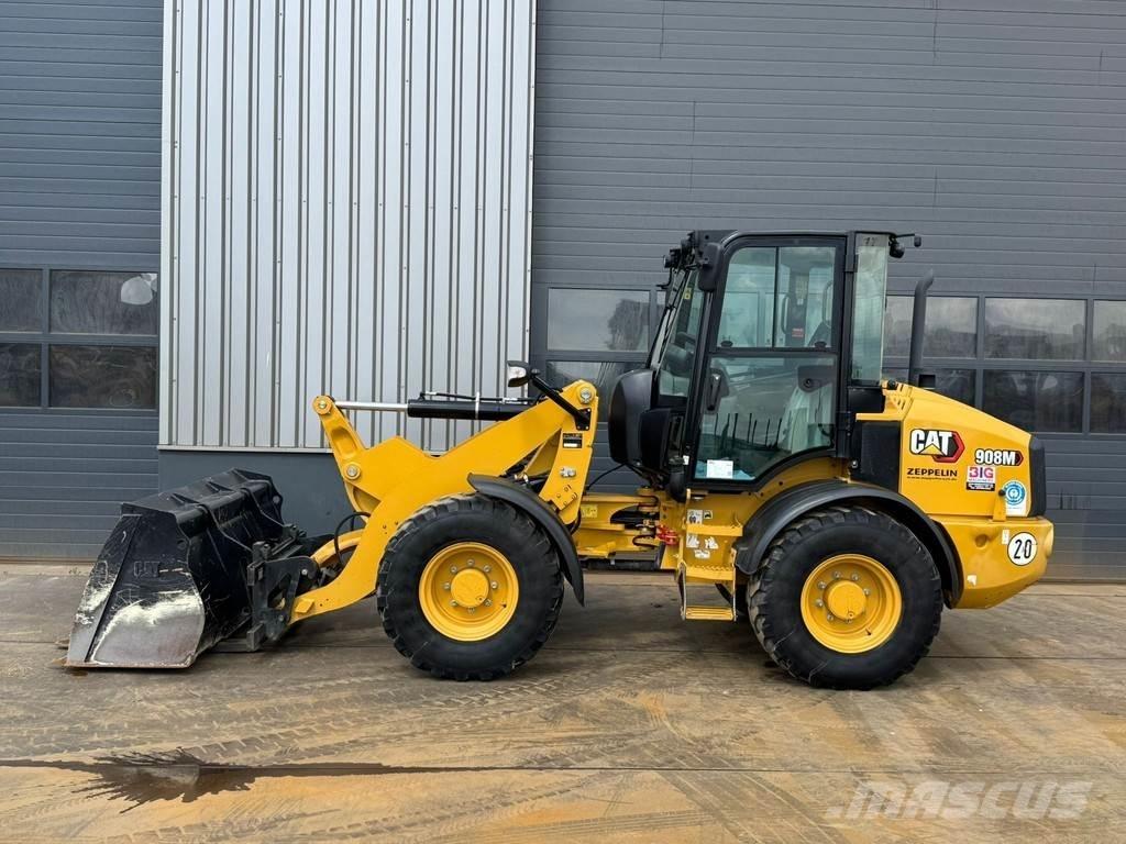 CAT 908M Kolesni nakladalci