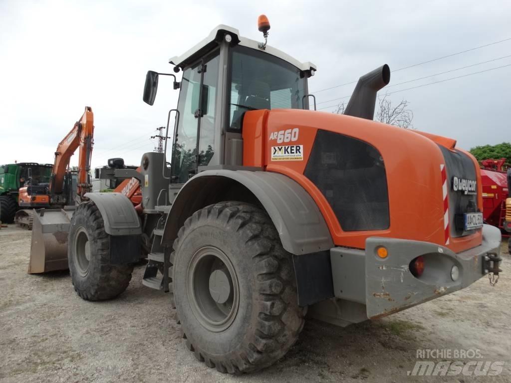 Weycor AR 660 Kolesni nakladalci