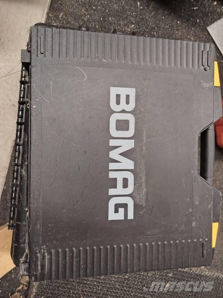 Bomag BW 216 D-4i Enojni valjarji