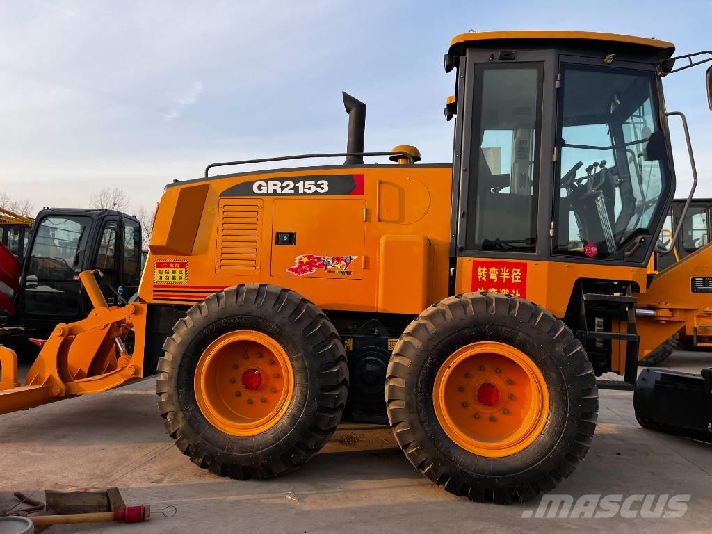 XCMG GR 2153 Kolesni Buldožerji