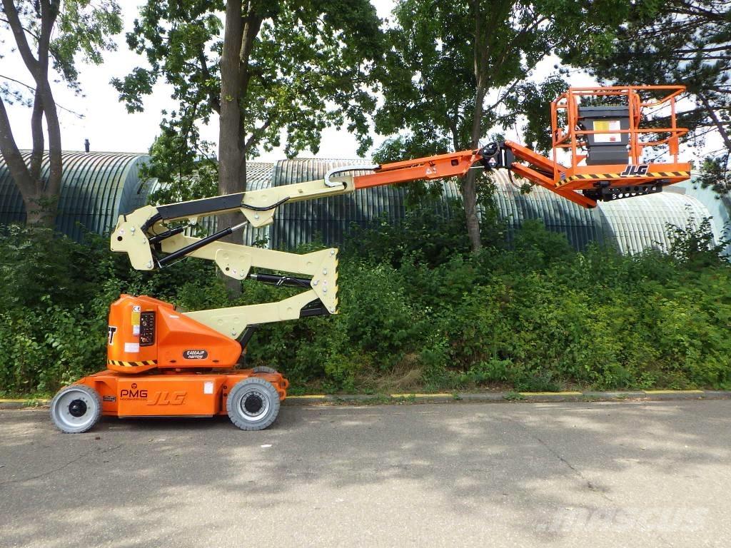 JLG E400AJPN Zglobne dvižne ploščadi