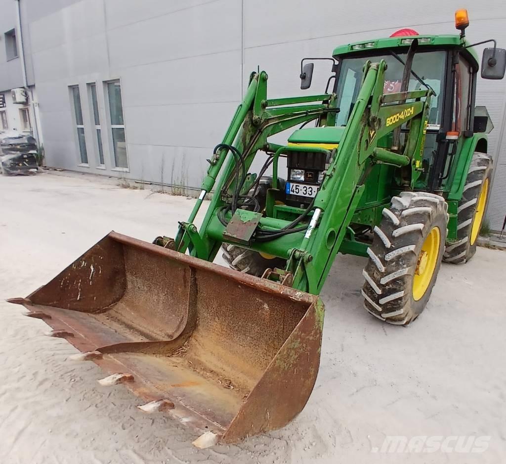 John Deere 6110 Traktorji