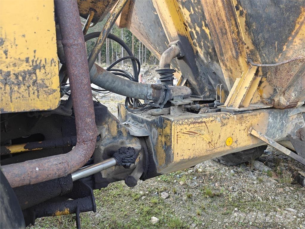 Volvo BM 861 Zglobni demperji