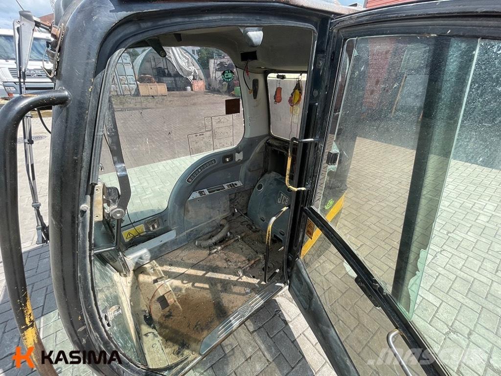 JCB JS130 Cabin Kabine in notranjost