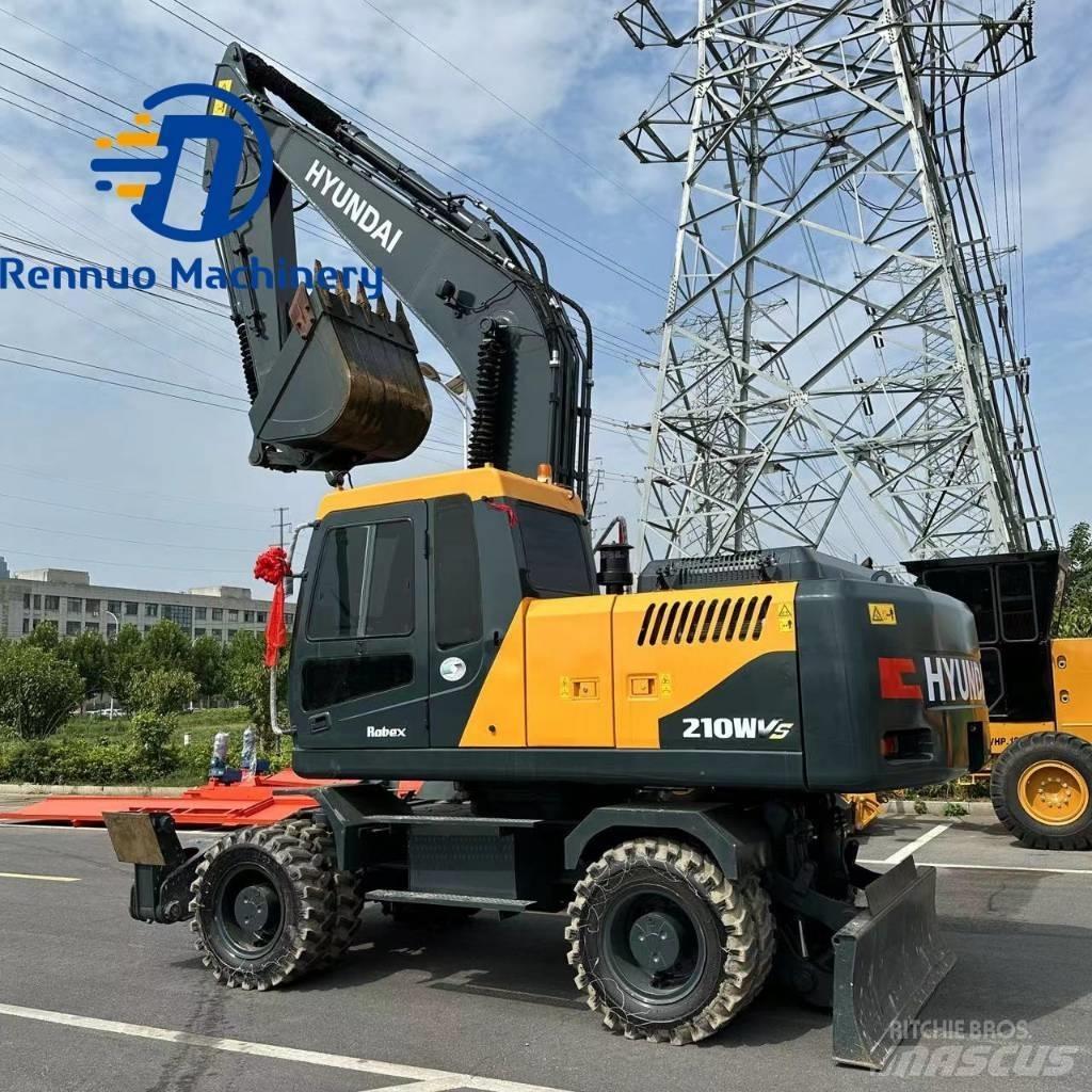 Hyundai 210W-9 Bagri na kolesih