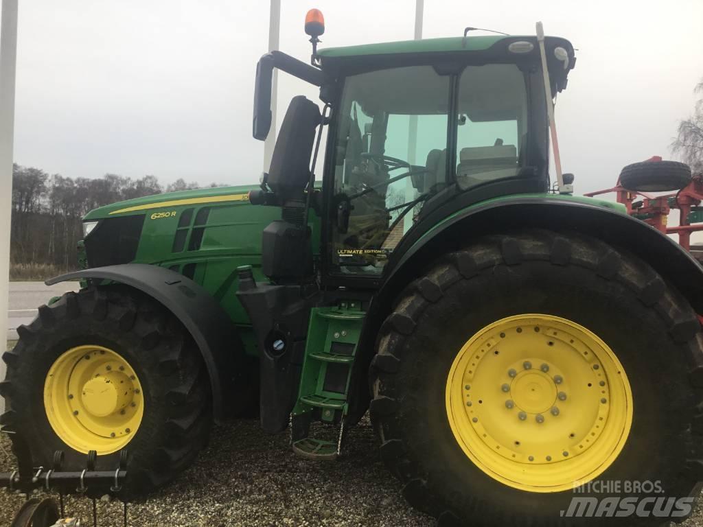 John Deere 6250R Traktorji