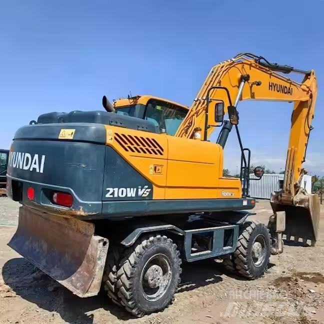 Hyundai 210WVS Bagri na kolesih