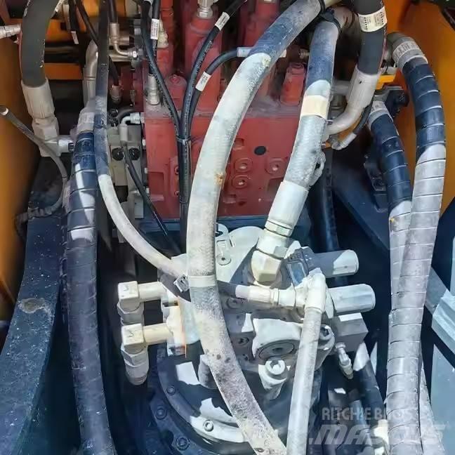 Hyundai 210WVS Bagri na kolesih