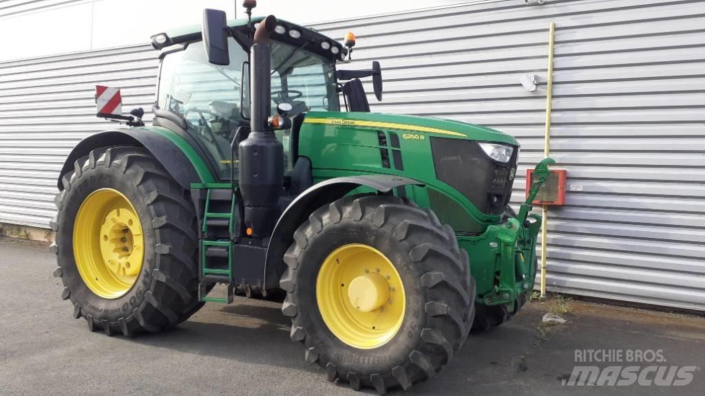 John Deere 6250 R Traktorji