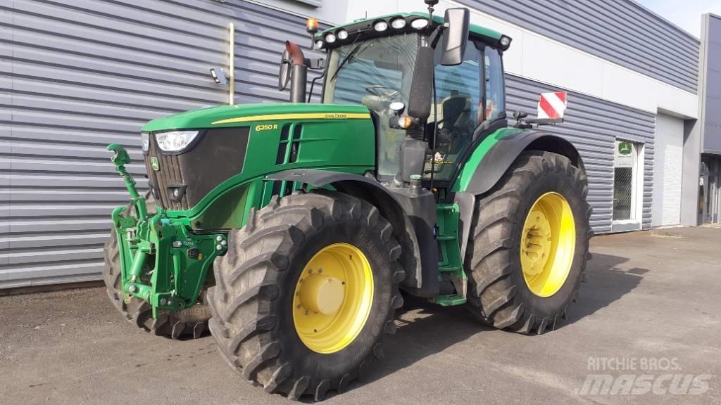 John Deere 6250 R Traktorji