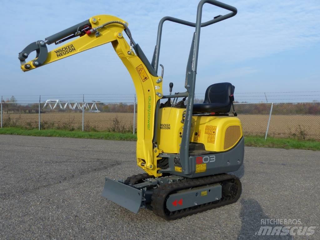 Wacker Neuson 803 Mini bagri <7t