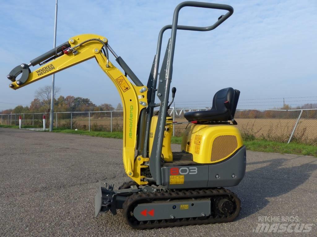Wacker Neuson 803 Mini bagri <7t