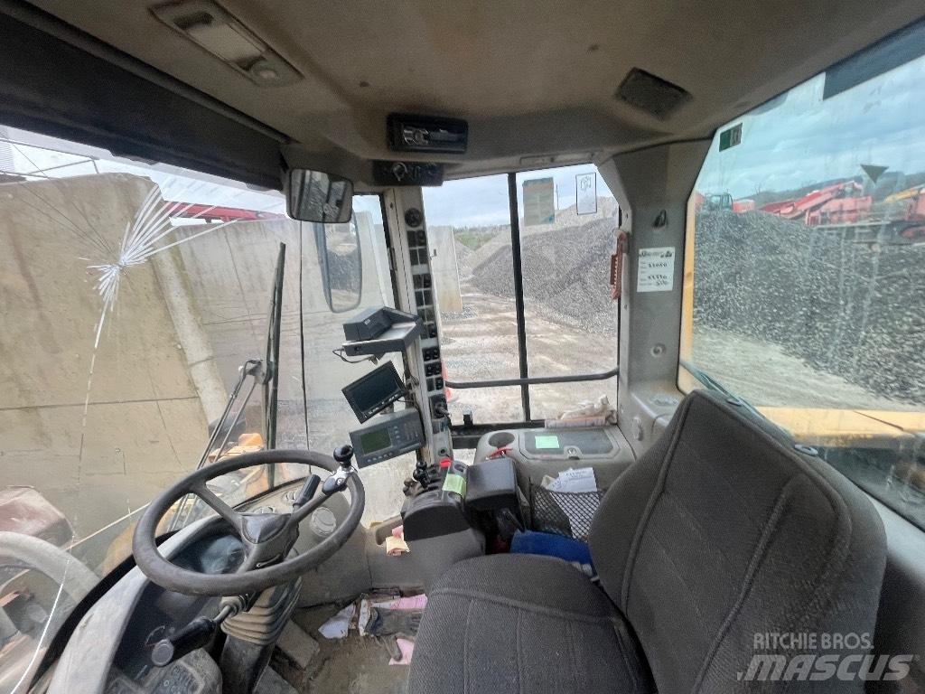 Volvo L 180 F Kolesni nakladalci