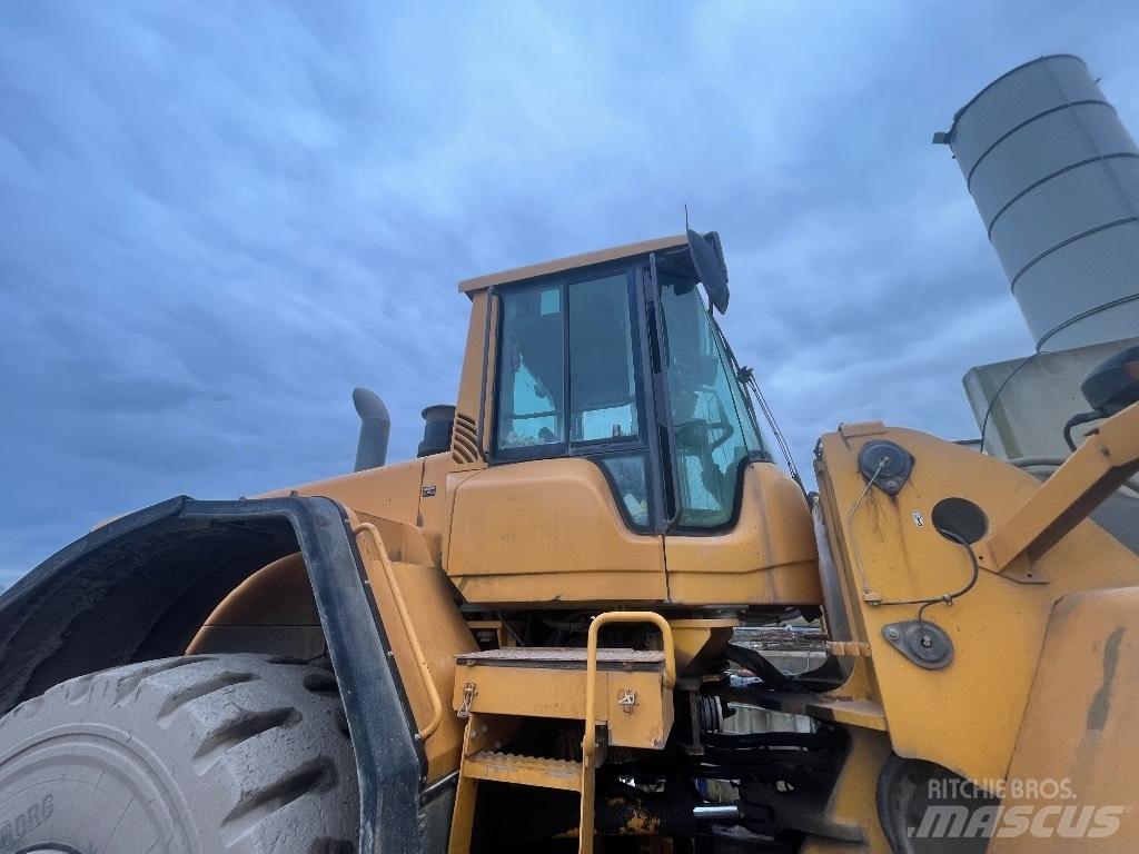 Volvo L 180 F Kolesni nakladalci