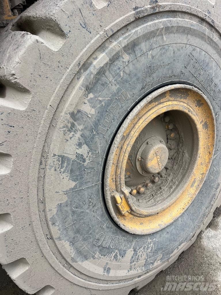 Volvo L 180 F Kolesni nakladalci
