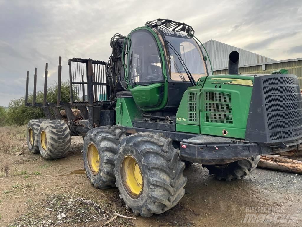 John Deere 1210 E Forwarderji
