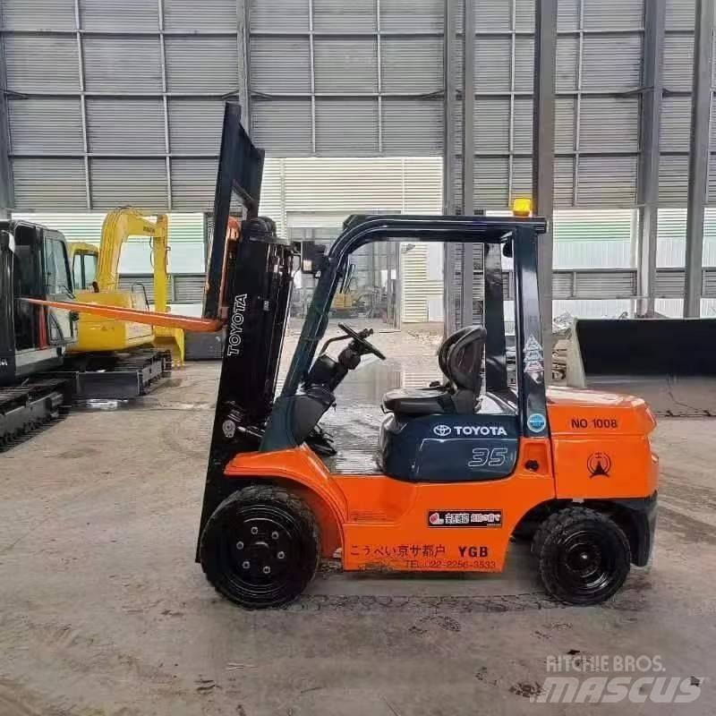 Toyota FD35 Dizelski viličarji