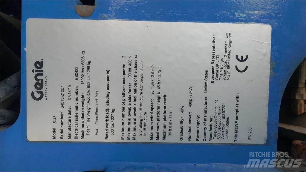 Genie S45G Teleskopske dvižne ploščadi