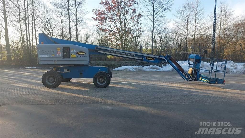 Genie S45G Teleskopske dvižne ploščadi