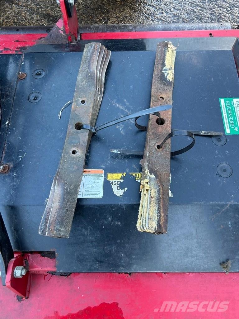 Progressive SDR-90 Priključne in vlečne kosilnice