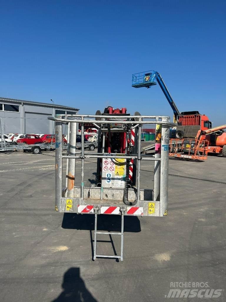 Hinowa 17.75 Zglobne dvižne ploščadi