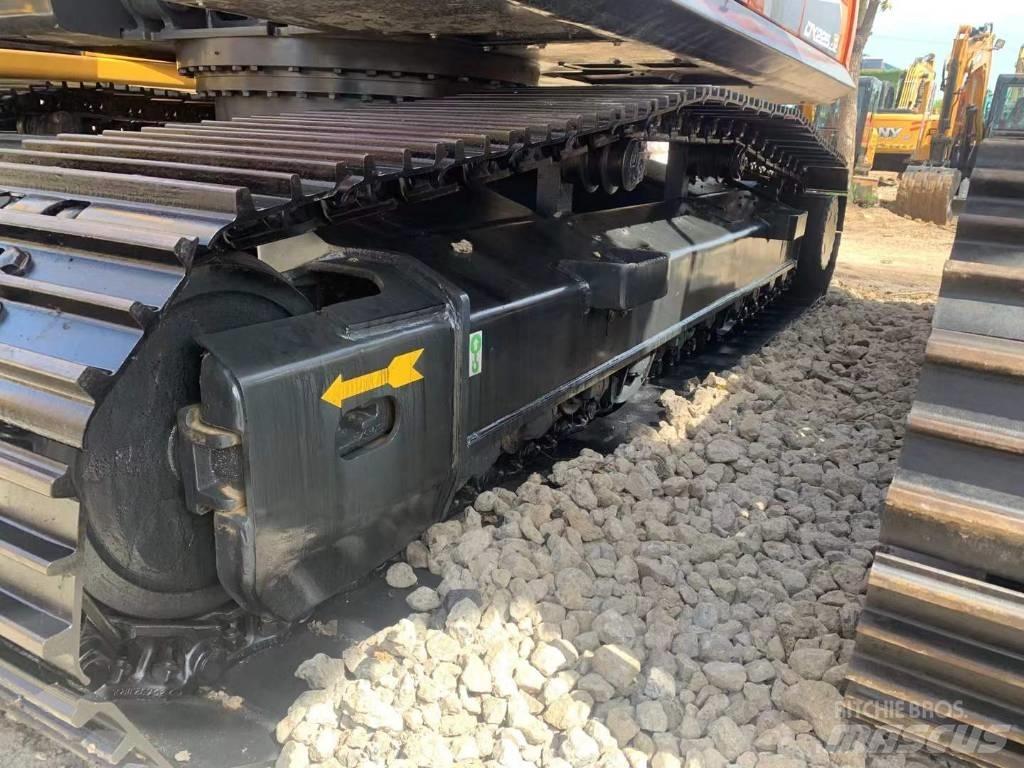Doosan DX 225 Bagri goseničarji
