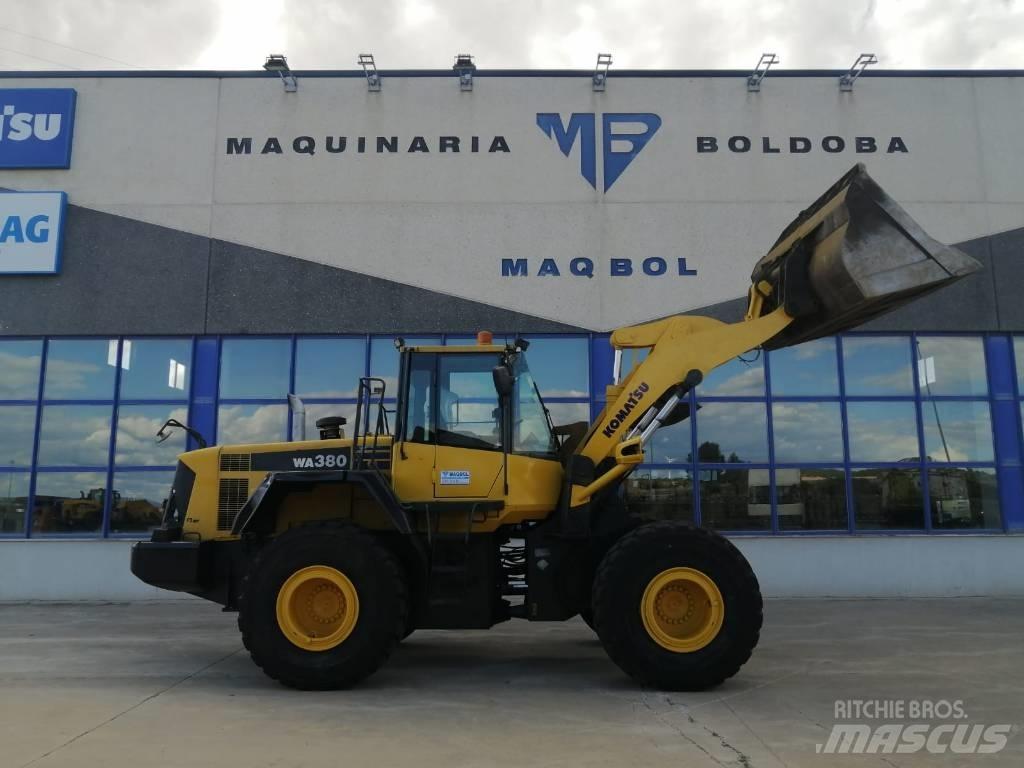 Komatsu WA 380-6 Kolesni nakladalci
