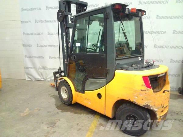 Jungheinrich DFG 430 Dizelski viličarji