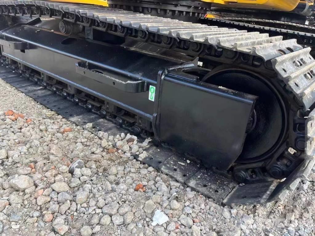 CAT 313 Bagri goseničarji