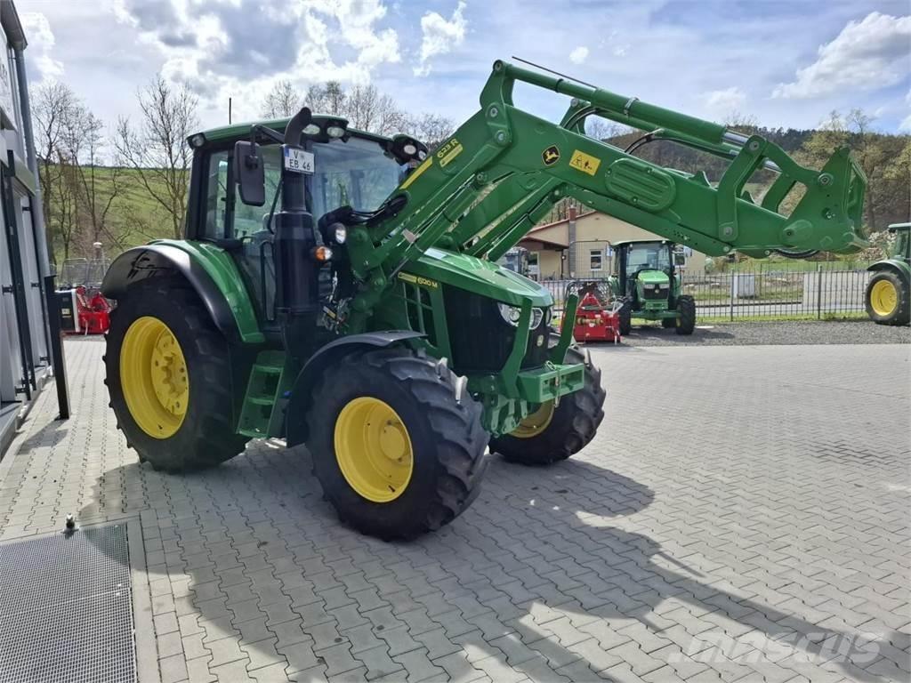 John Deere 6120M Traktorji