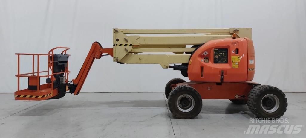 JLG 450 AJ Zglobne dvižne ploščadi