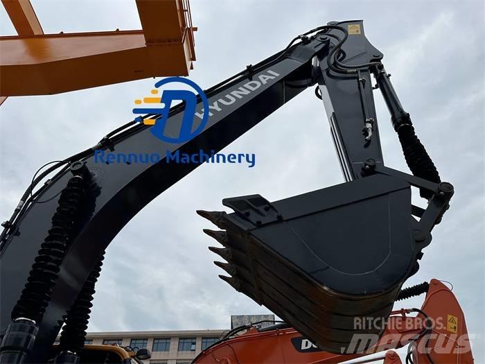 Hyundai R220-9S Bagri goseničarji
