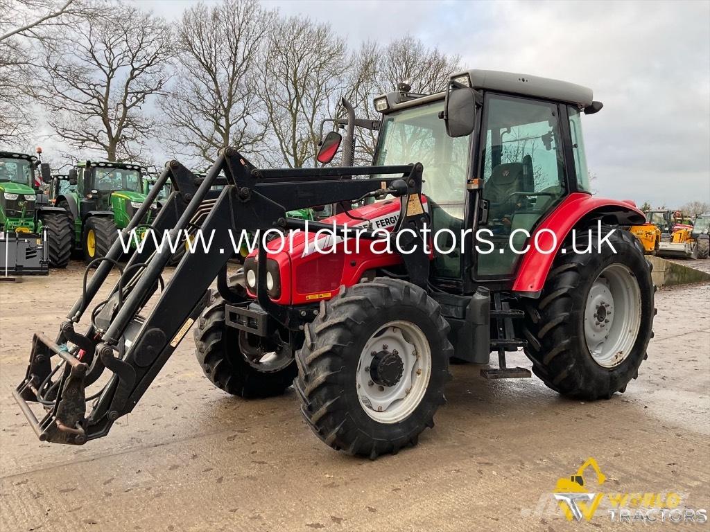 Massey Ferguson 5455 Traktorji