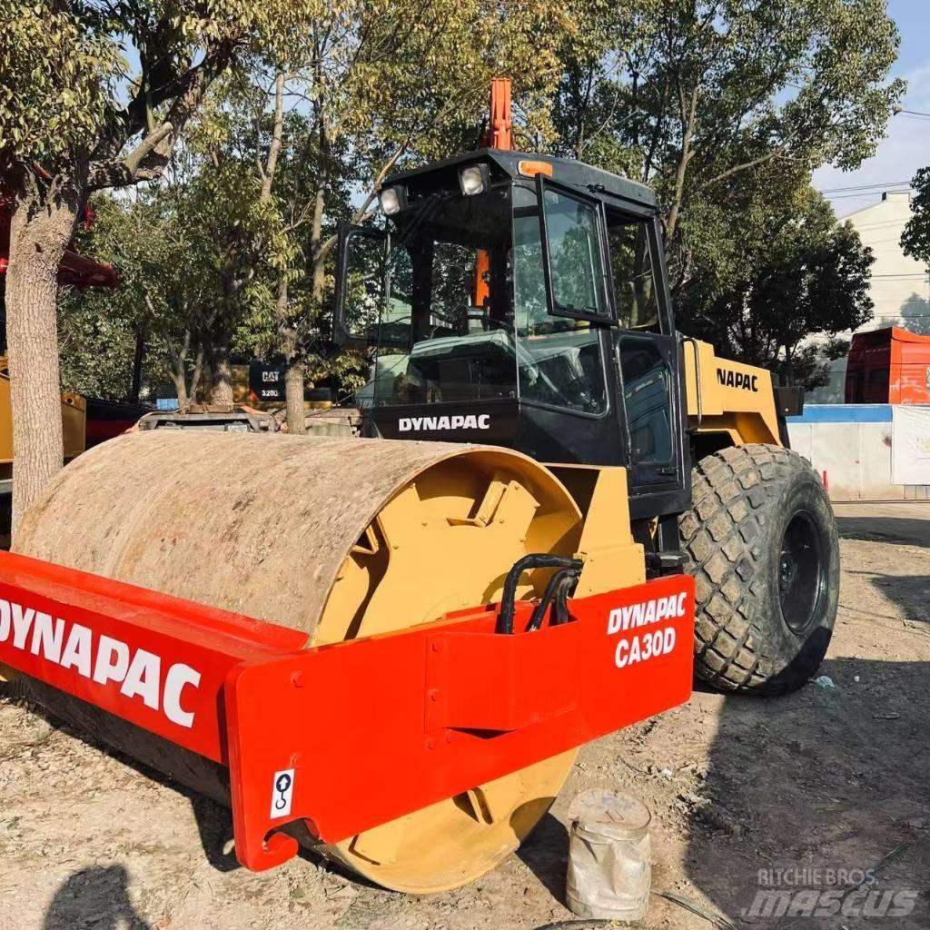 Dynapac CA 30 D Enojni valjarji