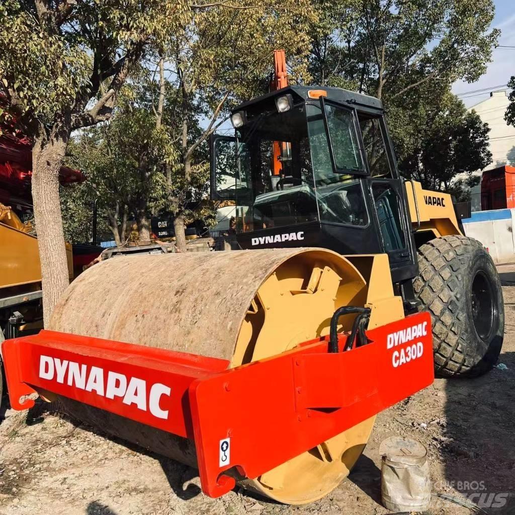 Dynapac CA 30 D Enojni valjarji