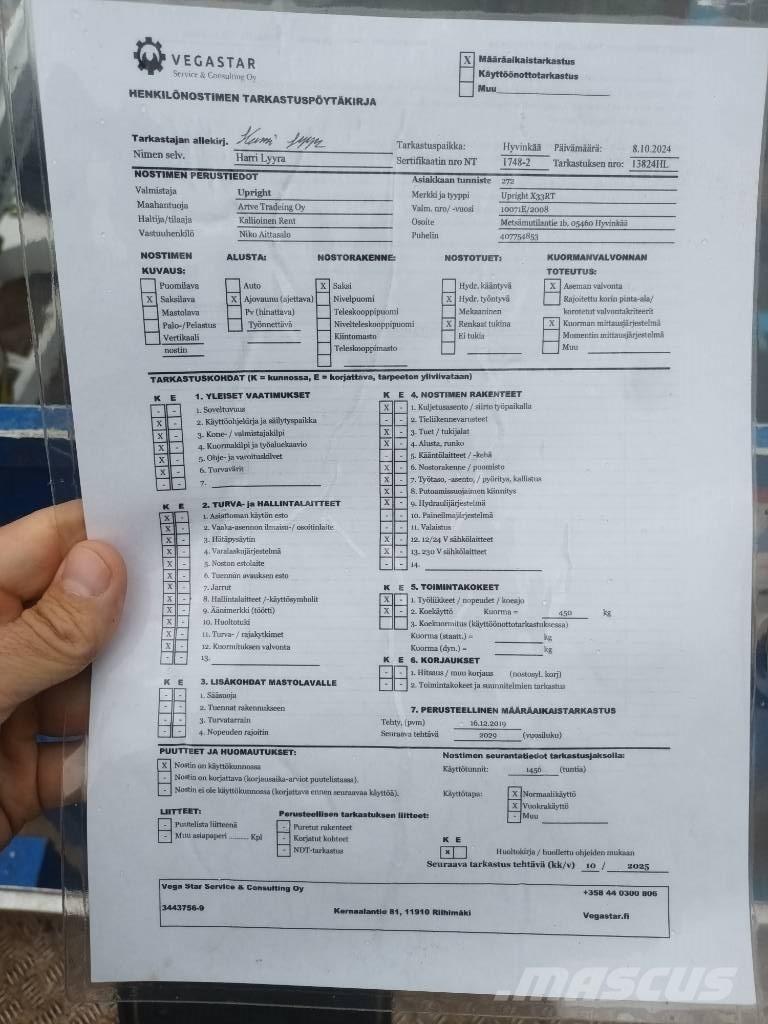 UpRight X33RT Škarjaste dvižne ploščadi