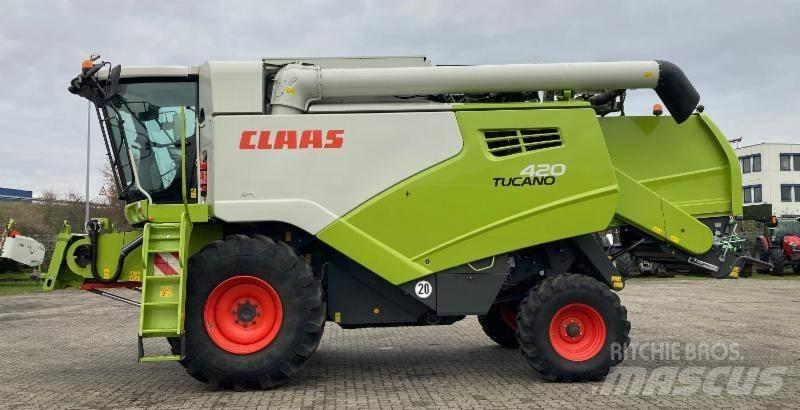 CLAAS TUCANO 420 Kombajni