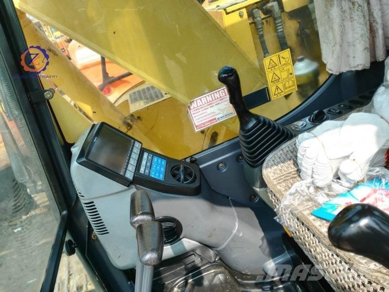 Komatsu PC 128 US-8 Midi bagri 7t – 12t