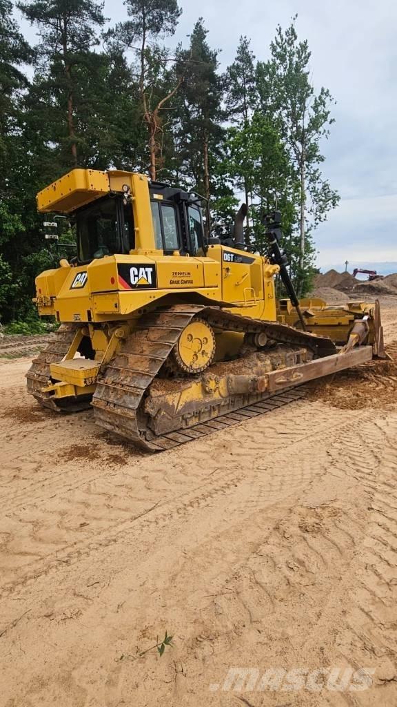 CAT D 6 T LGP Buldožerji goseničarji
