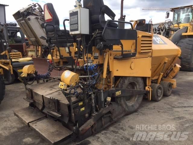 CAT AP 300 Asfaltni finišerji