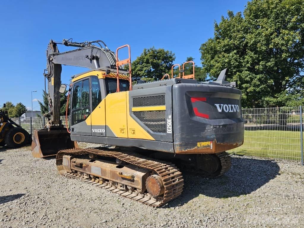 Volvo EC 250 E Bagri goseničarji