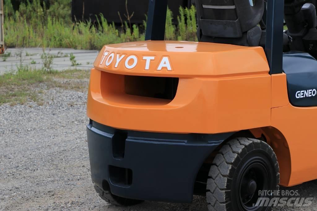 Toyota 7 FD 30 Dizelski viličarji