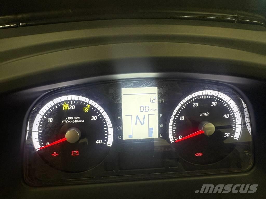 Kioti dk6020hst Traktorji