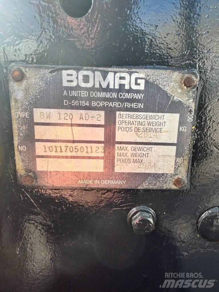 Bomag BW 120 AD-2 Dvojni valjarji