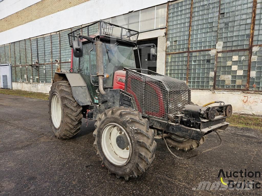 Valtra A 93H Traktorji