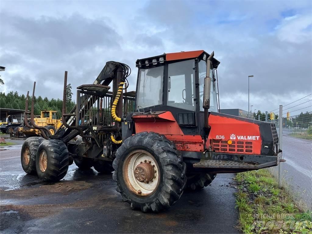 Valmet 836 Forwarderji